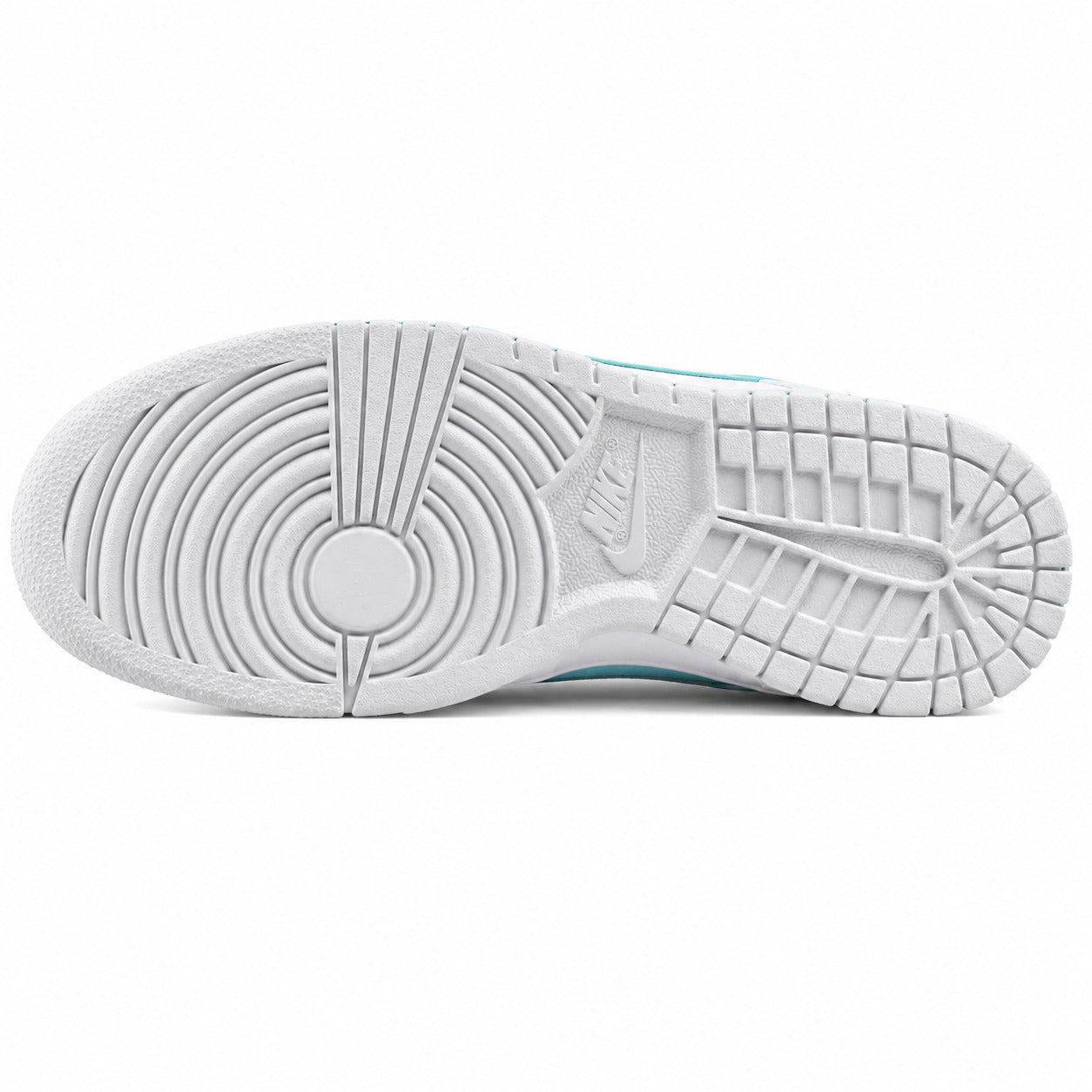 Nike Dunk Low azul celeste rosa pastel suela blanca