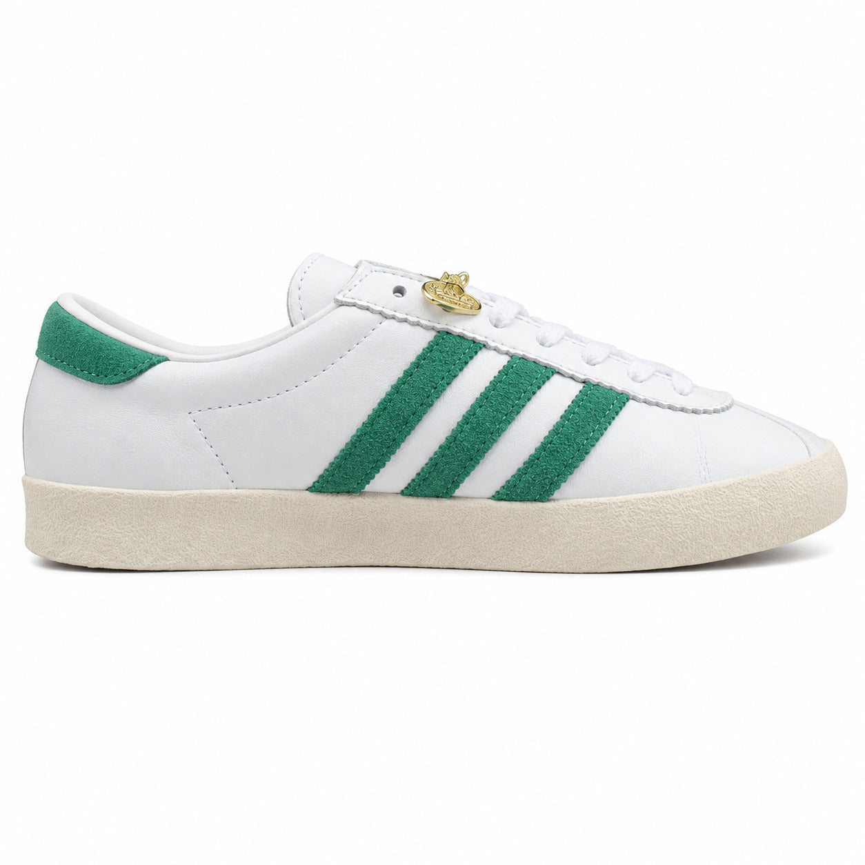 Adidas Taekwondo x Sporty Rich blanco cuero bandas verde ante colgante raqueta dorada perfil derecho