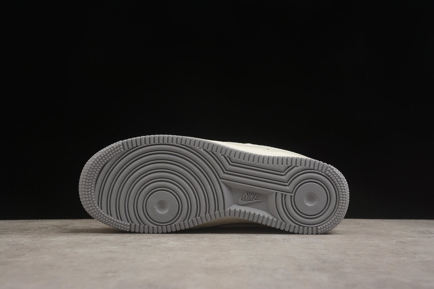 Fabrika Supply Air Force 1 Low x Stüssy Beige / Grey | sapatilhas Sole Rua