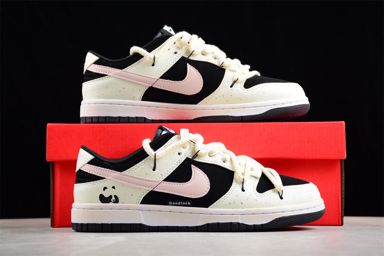 Essenza Rosa Dunk Low Light Bone / Black / Pink | sapatilhas Sole Rua