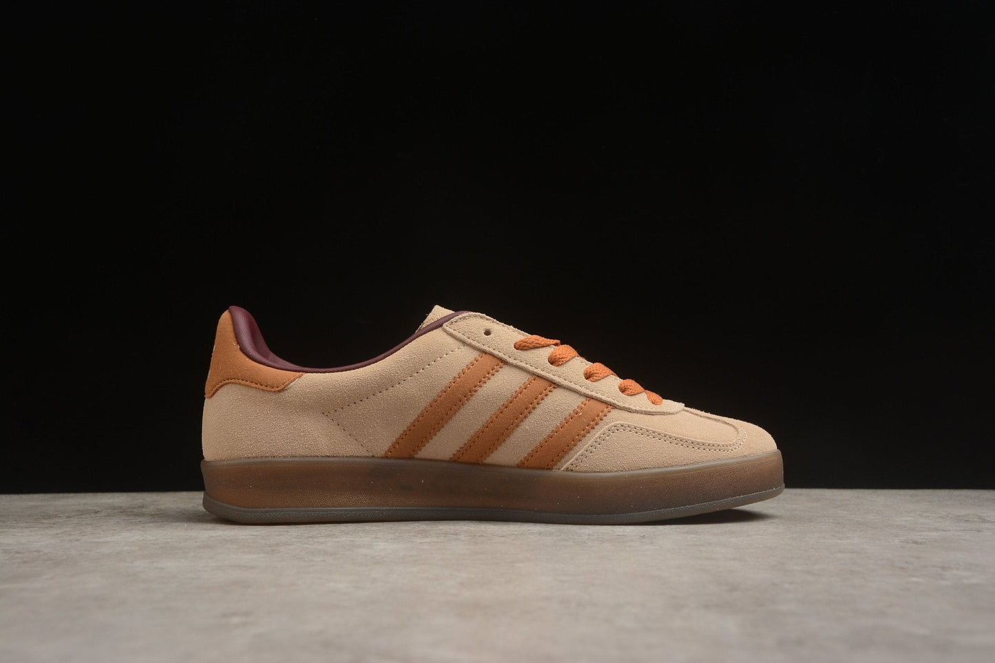 Essenza Rosa Gazelle Beige / Brown | sapatilhas Sole Rua
