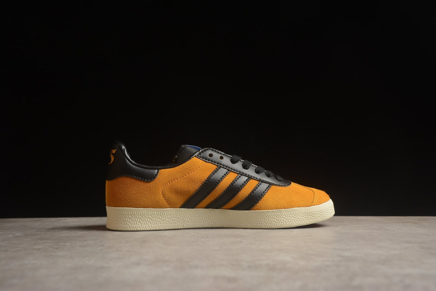 Fabrika Supply Gazelle Yellow / Black | sapatilhas Sole Rua