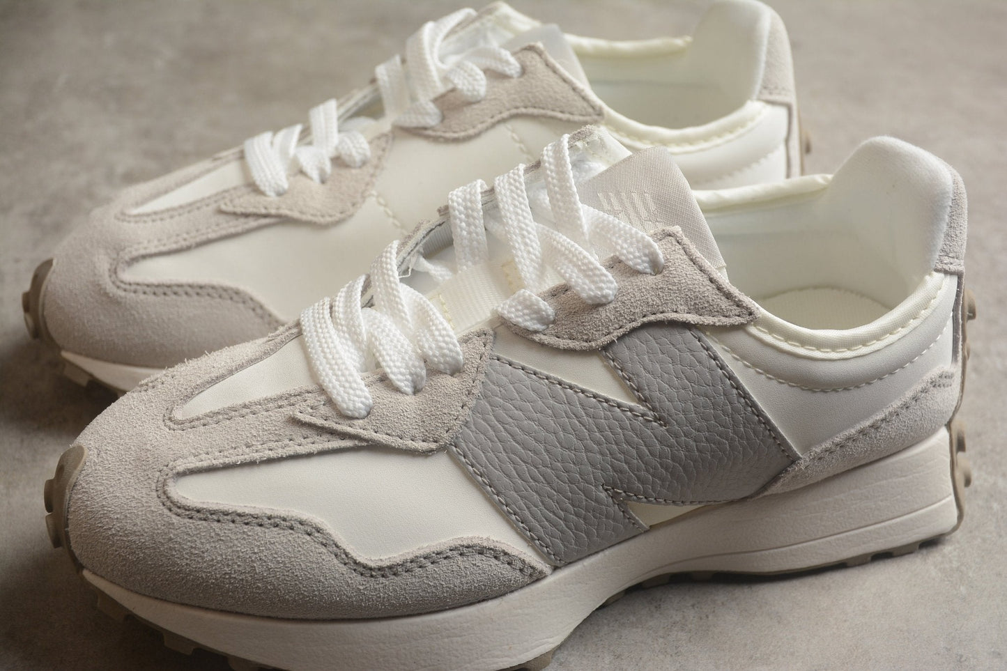 Essenza Rosa NB 327 White / Grey | sapatilhas Sole Rua